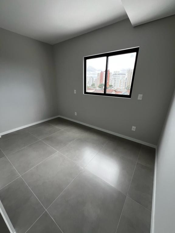 Apartamento à venda com 2 quartos, 63m² - Foto 5