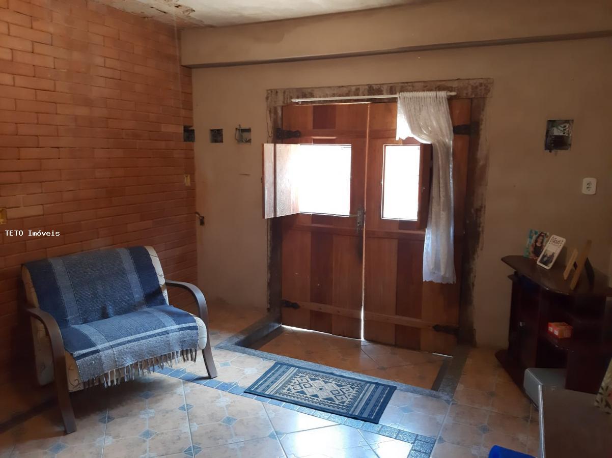 Casa à venda com 2 quartos, 220m² - Foto 6