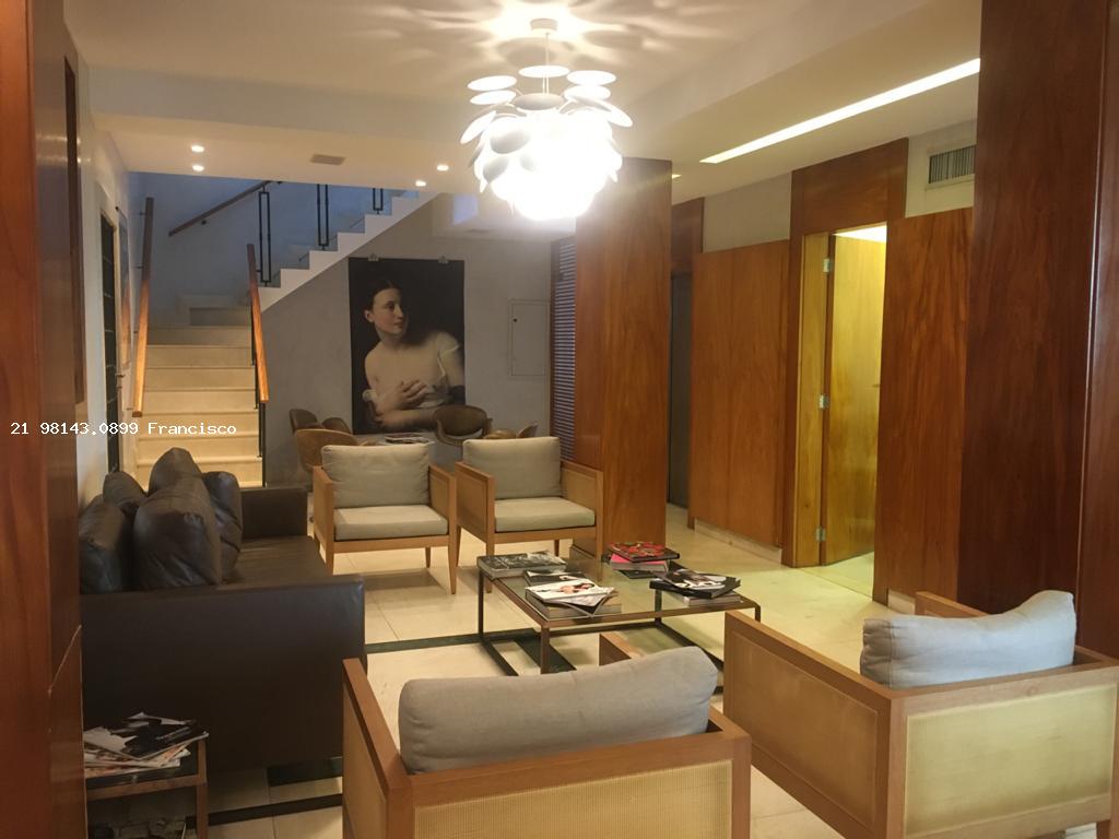 Prédio Inteiro à venda com 5 quartos, 1128m² - Foto 1