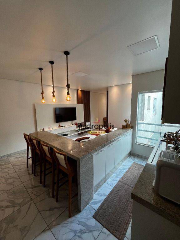 Cobertura, 3 quartos, 140 m² - Foto 2