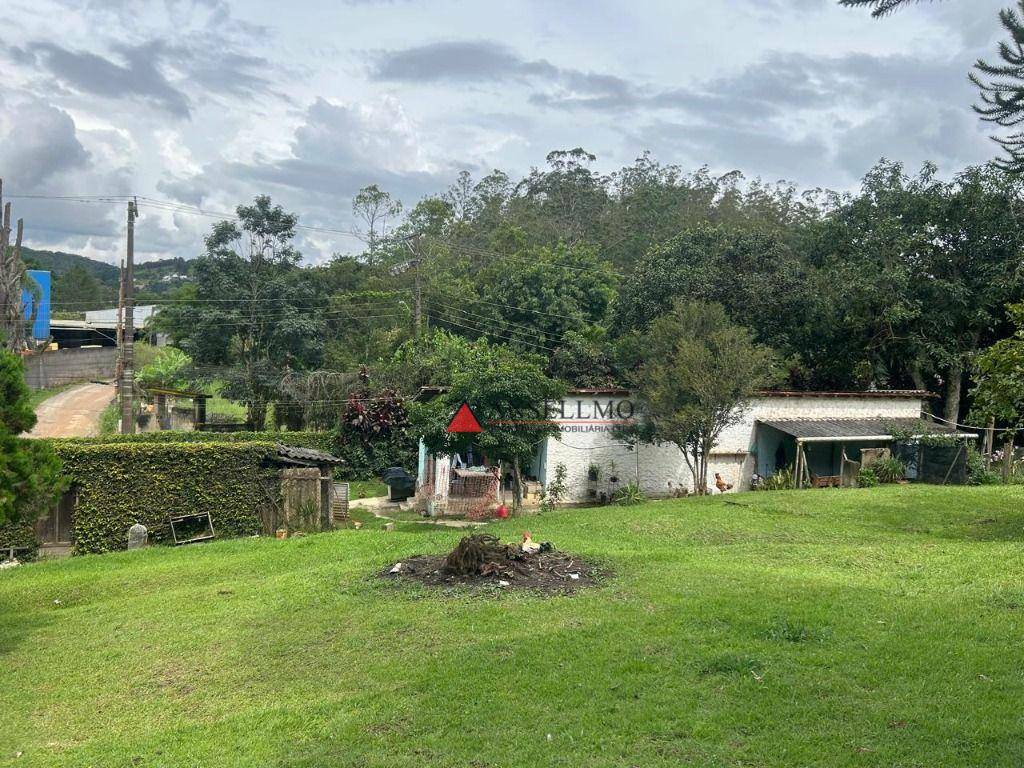 Chácara à venda com 3 quartos, 200m² - Foto 12