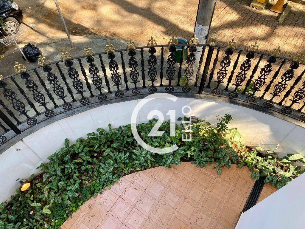 Casa de Condomínio à venda e aluguel com 3 quartos, 240m² - Foto 4