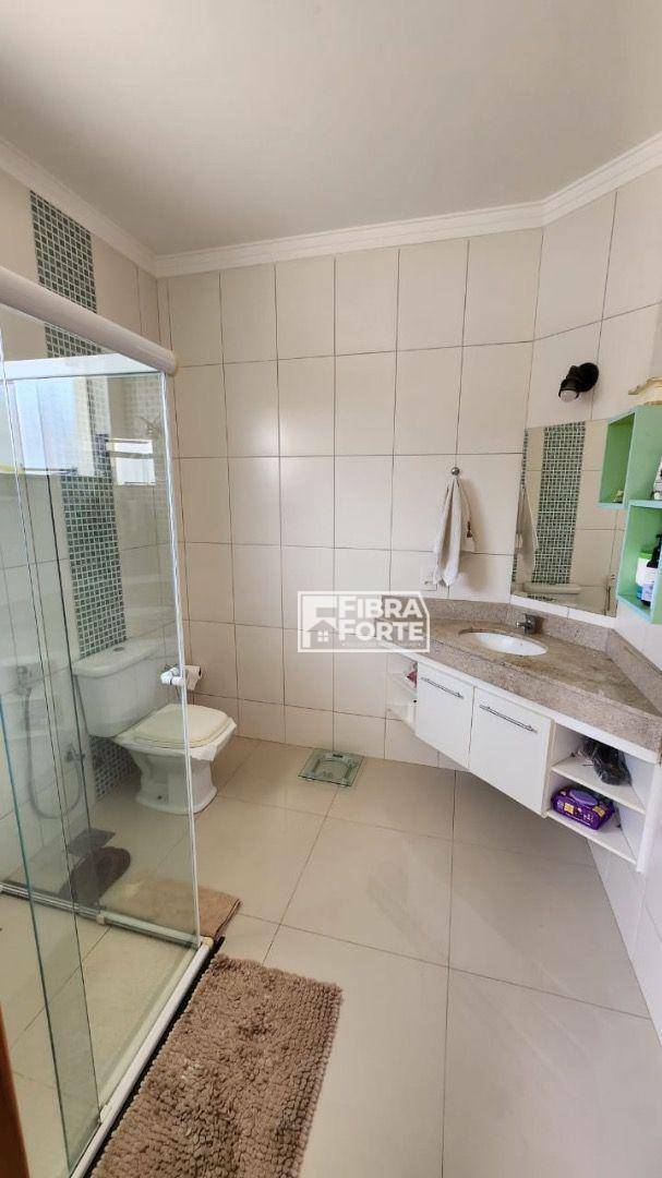 Casa de Condomínio à venda com 3 quartos, 238m² - Foto 23