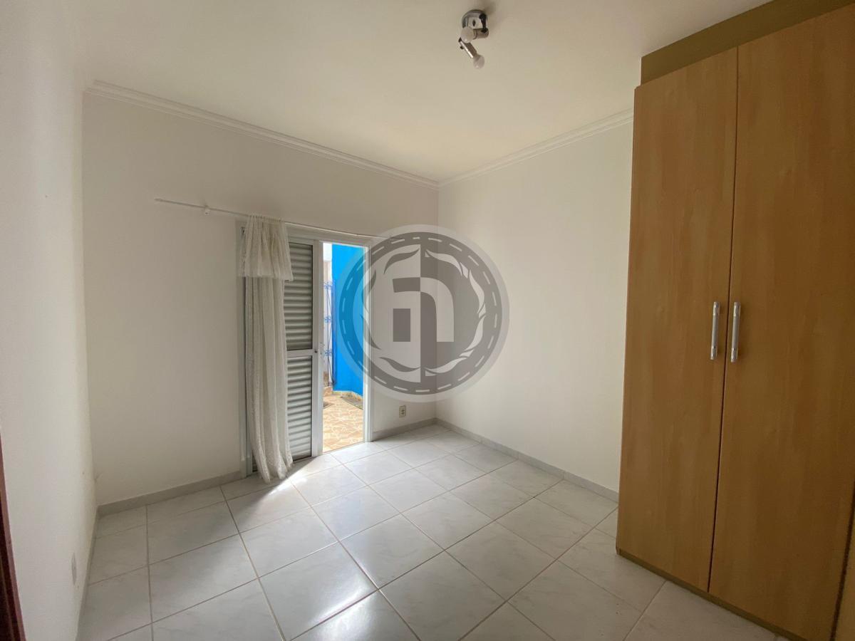 Casa de Condomínio para alugar com 3 quartos, 309m² - Foto 13