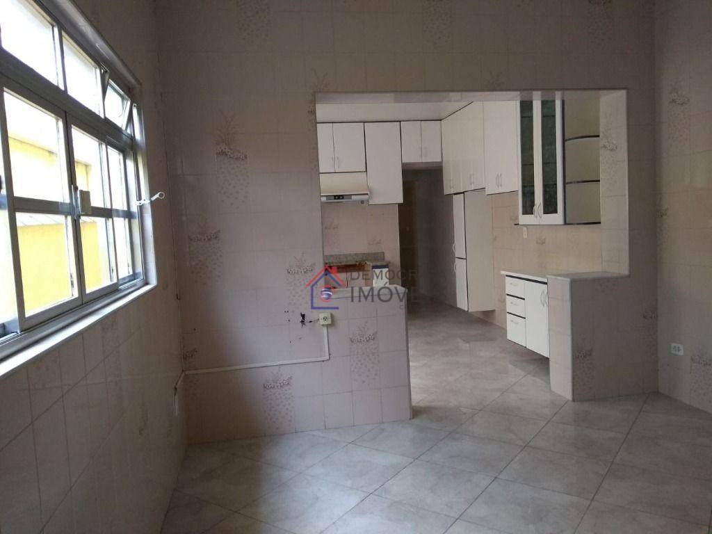 Sobrado à venda com 3 quartos, 150m² - Foto 1