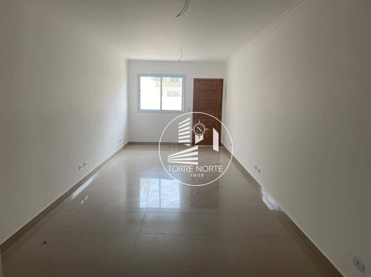 Casa à venda com 3 quartos, 100m² - Foto 4