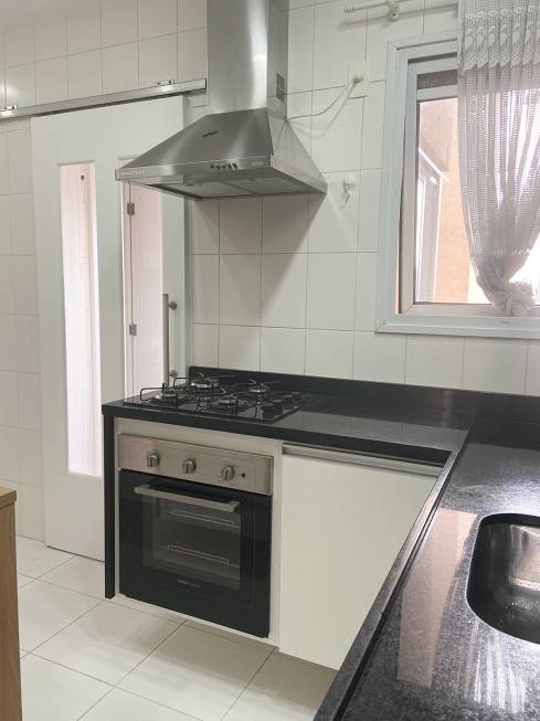 Apartamento à venda com 3 quartos, 94m² - Foto 13