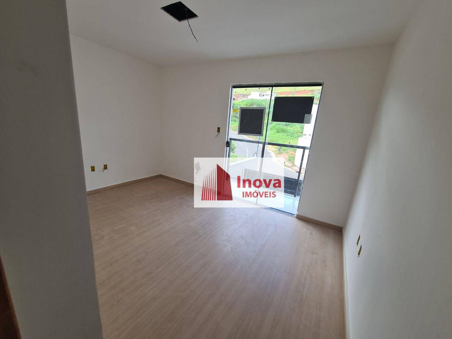 Casa à venda com 2 quartos, 95m² - Foto 12