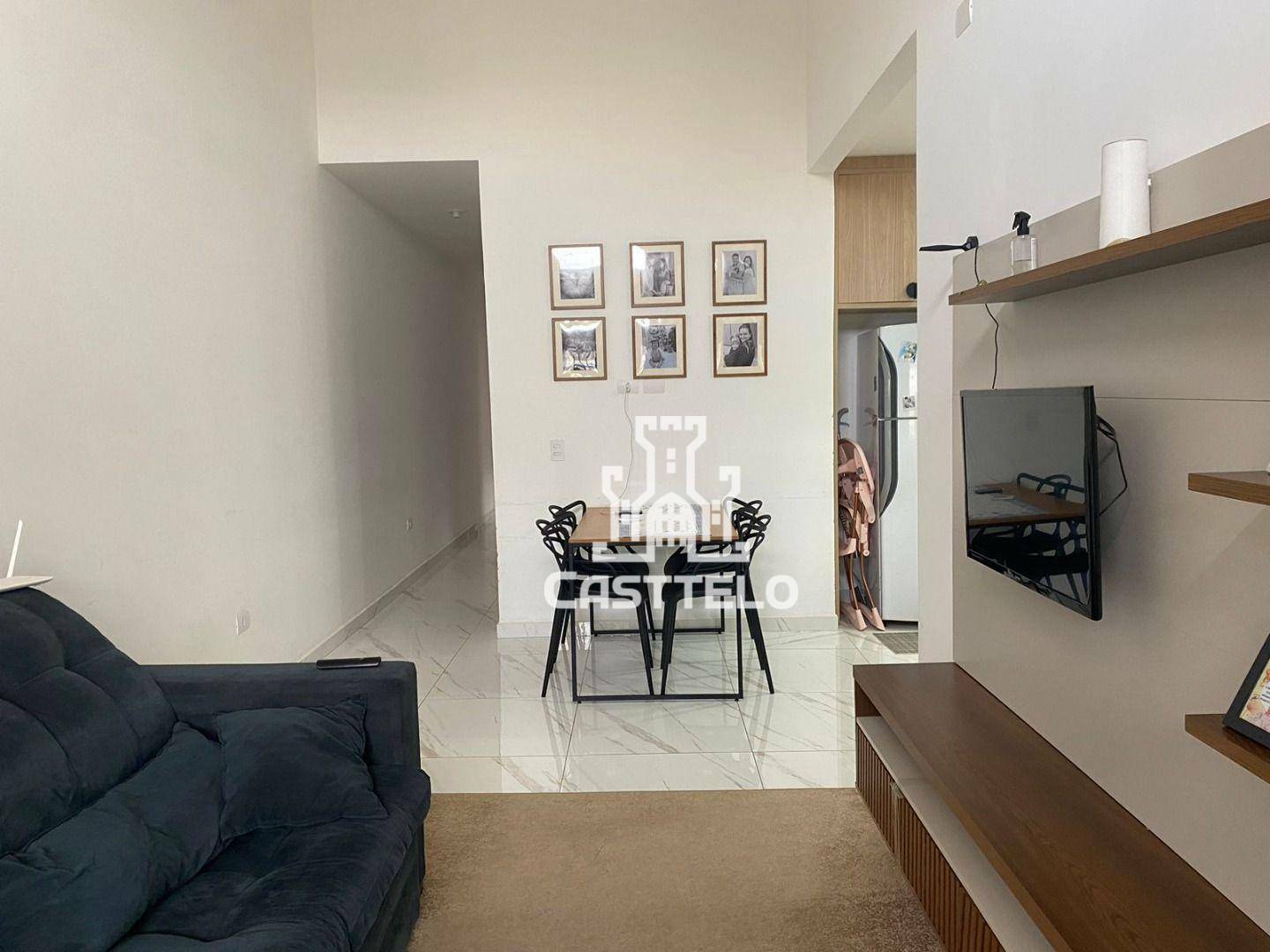 Casa à venda com 3 quartos, 100m² - Foto 2