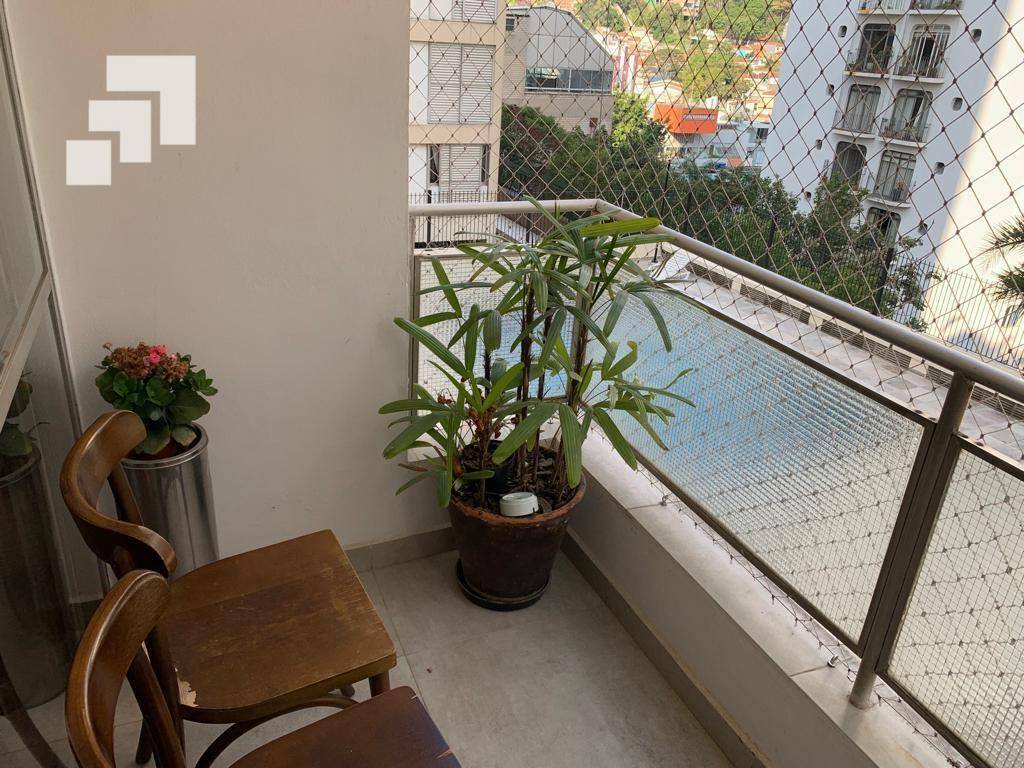 Apartamento à venda com 2 quartos, 70m² - Foto 4