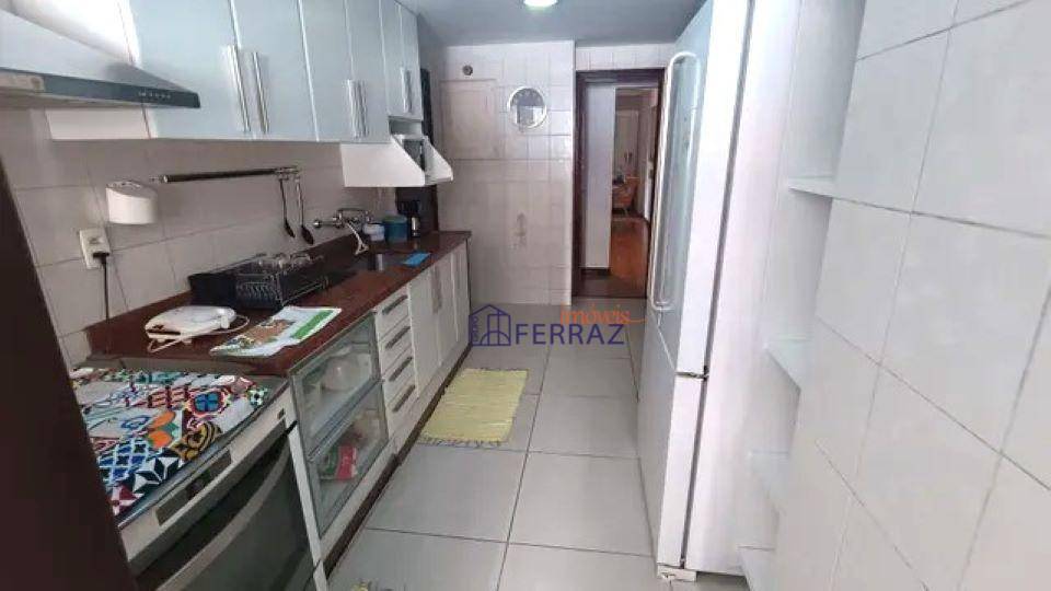 Apartamento à venda com 4 quartos, 150m² - Foto 11