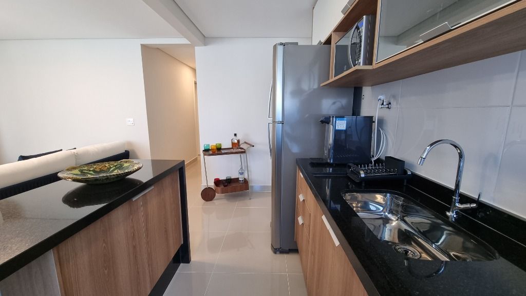 Apartamento à venda com 2 quartos, 70m² - Foto 13