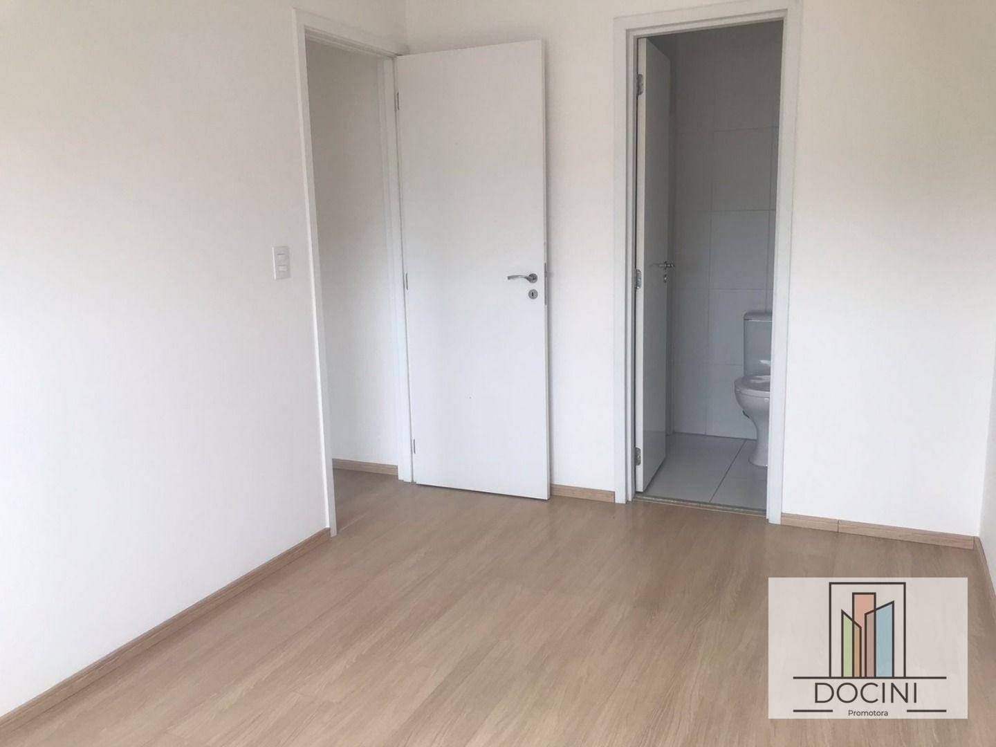 Apartamento à venda com 2 quartos, 61m² - Foto 13