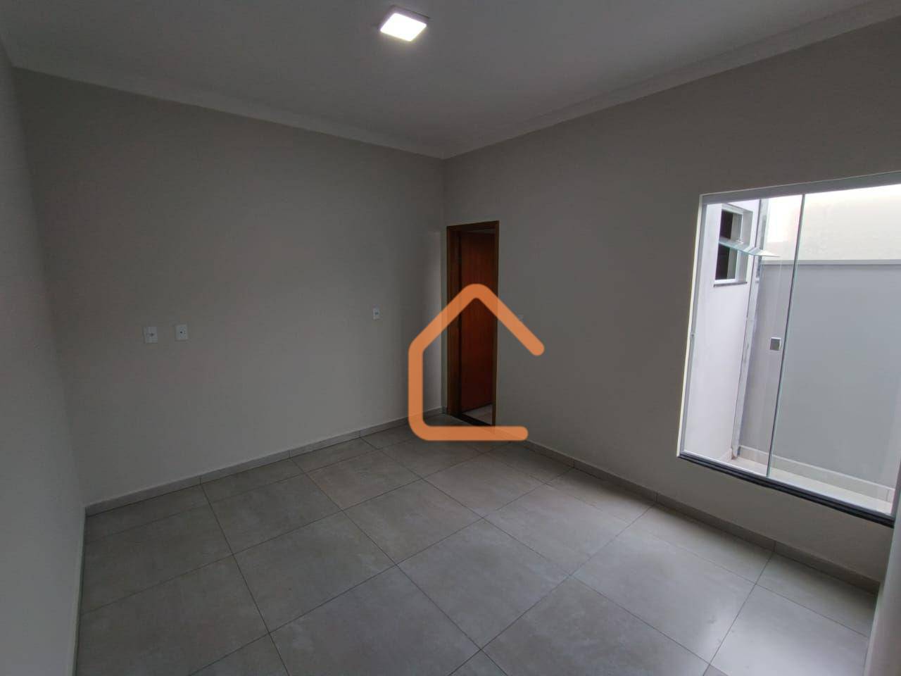 Casa à venda com 2 quartos, 64m² - Foto 6