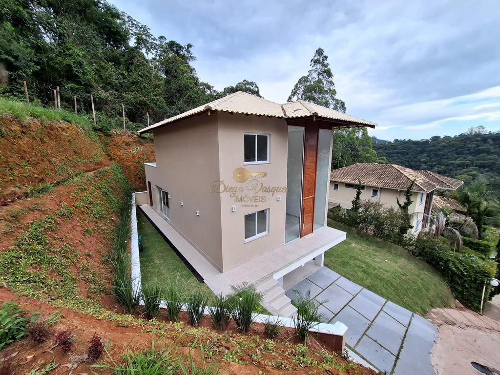 Casa de Condomínio à venda com 3 quartos, 600m² - Foto 1