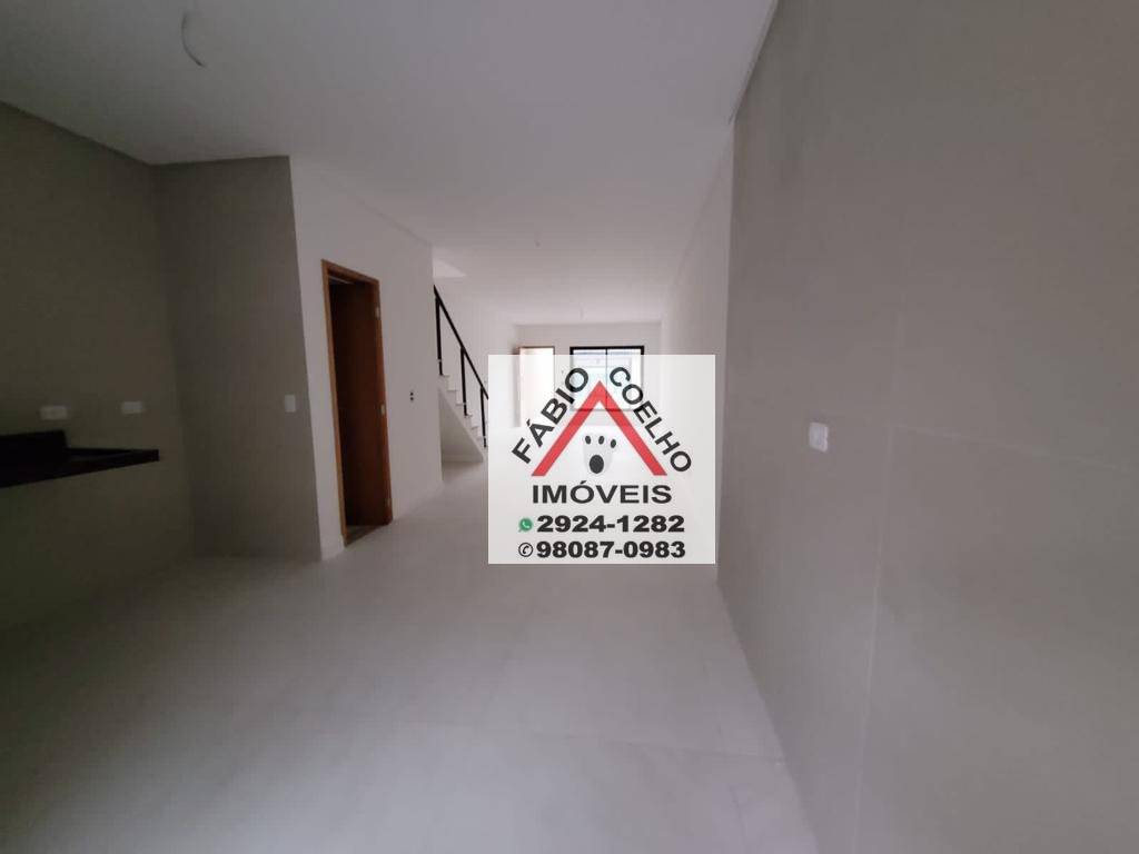 Sobrado à venda com 3 quartos, 120m² - Foto 2