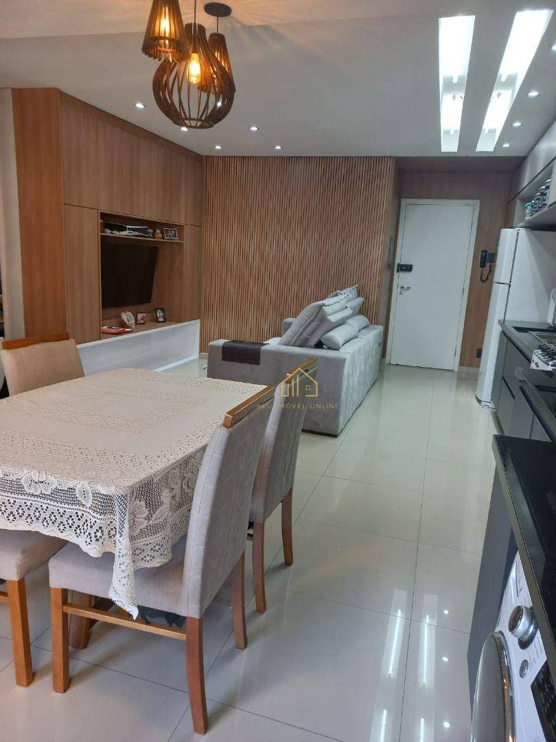 Apartamento à venda com 2 quartos, 61m² - Foto 14