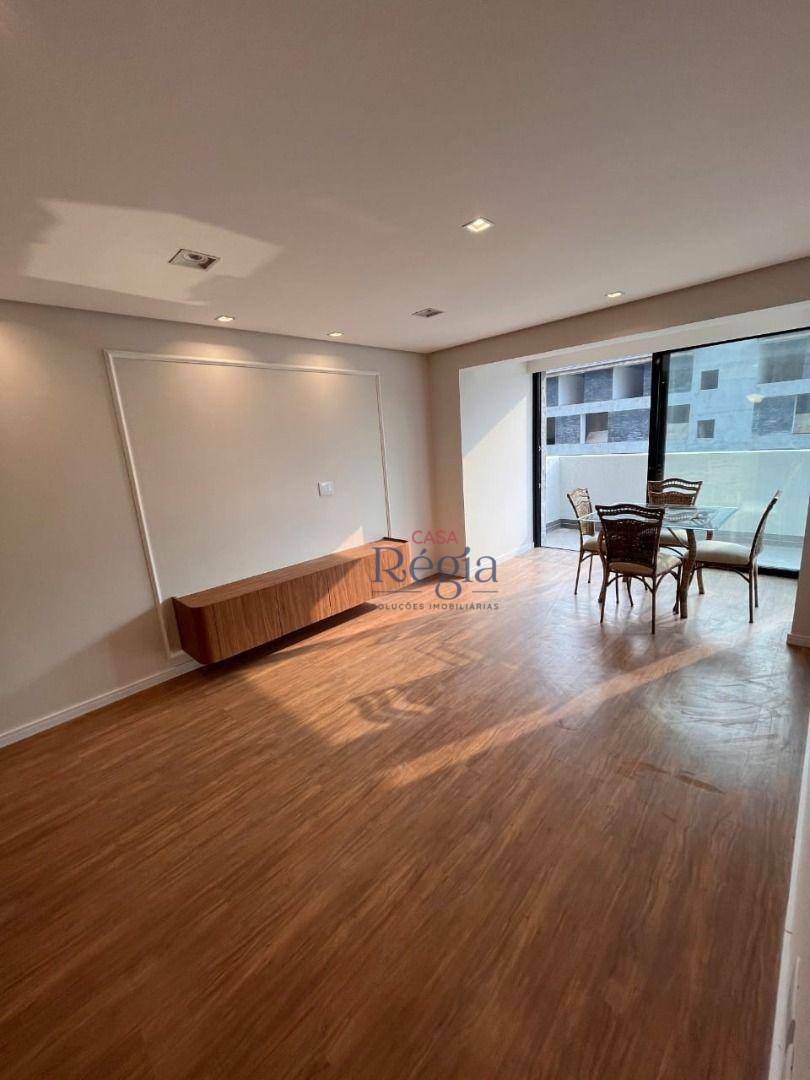 Apartamento à venda com 2 quartos, 107m² - Foto 5