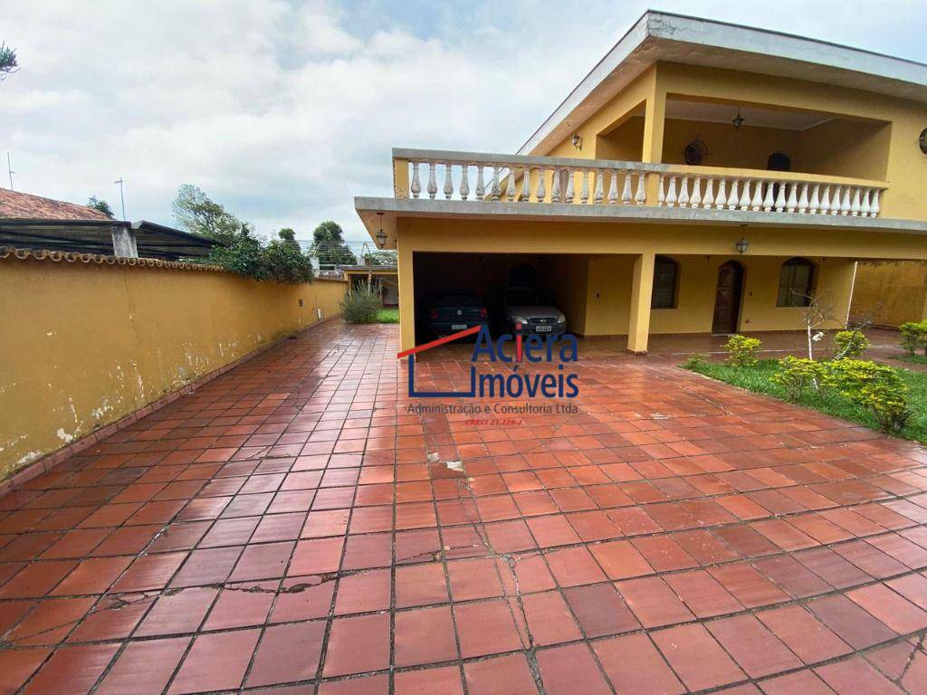 Casa de Condomínio para alugar com 5 quartos, 400m² - Foto 1