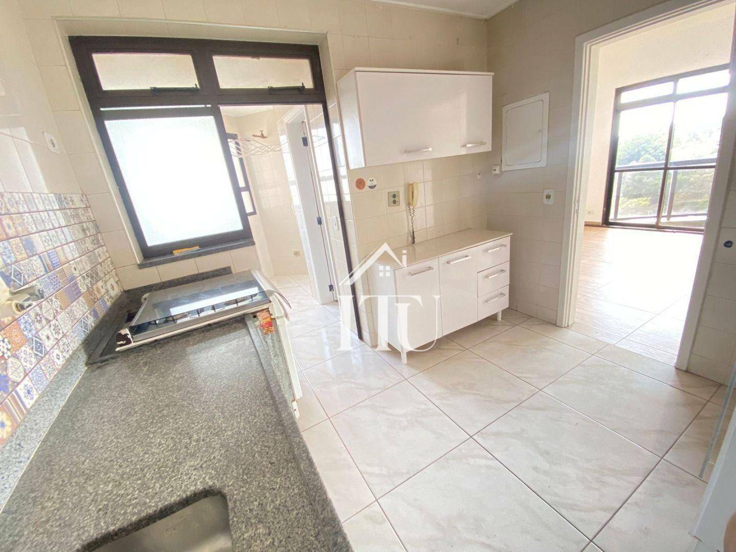 Apartamento para alugar com 3 quartos, 95m² - Foto 3