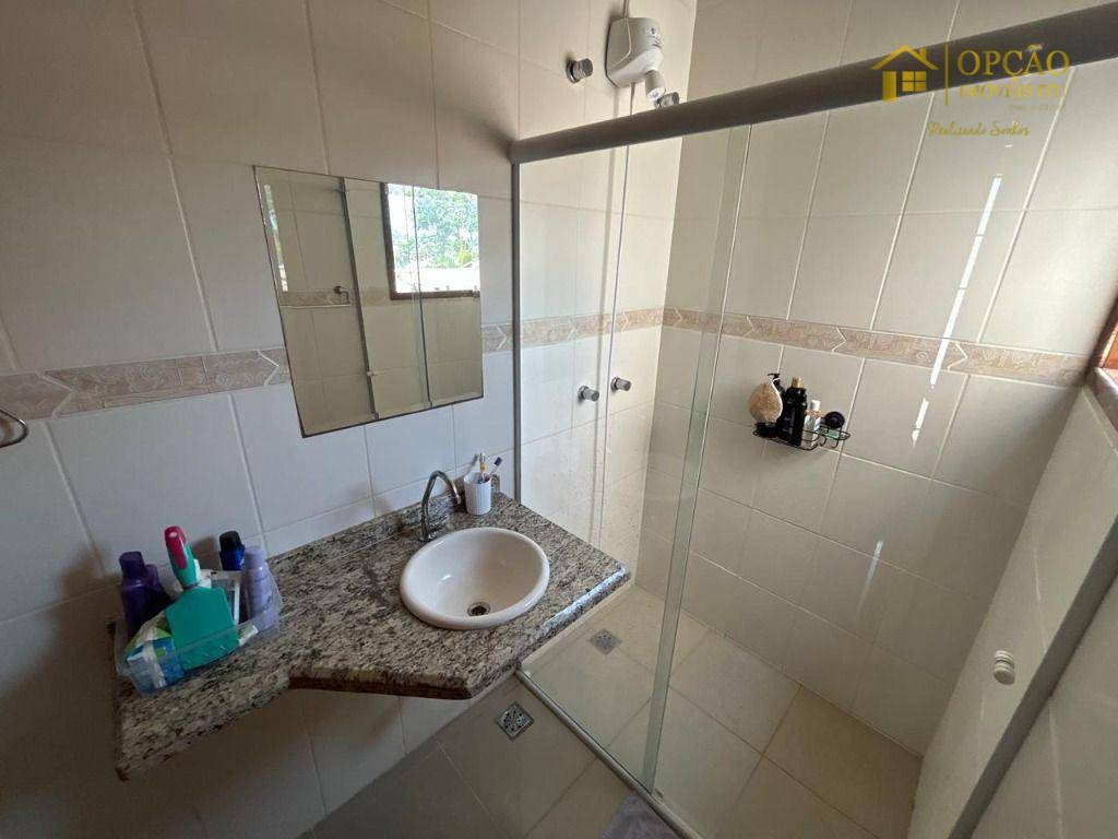 Casa de Condomínio à venda com 4 quartos, 242m² - Foto 20