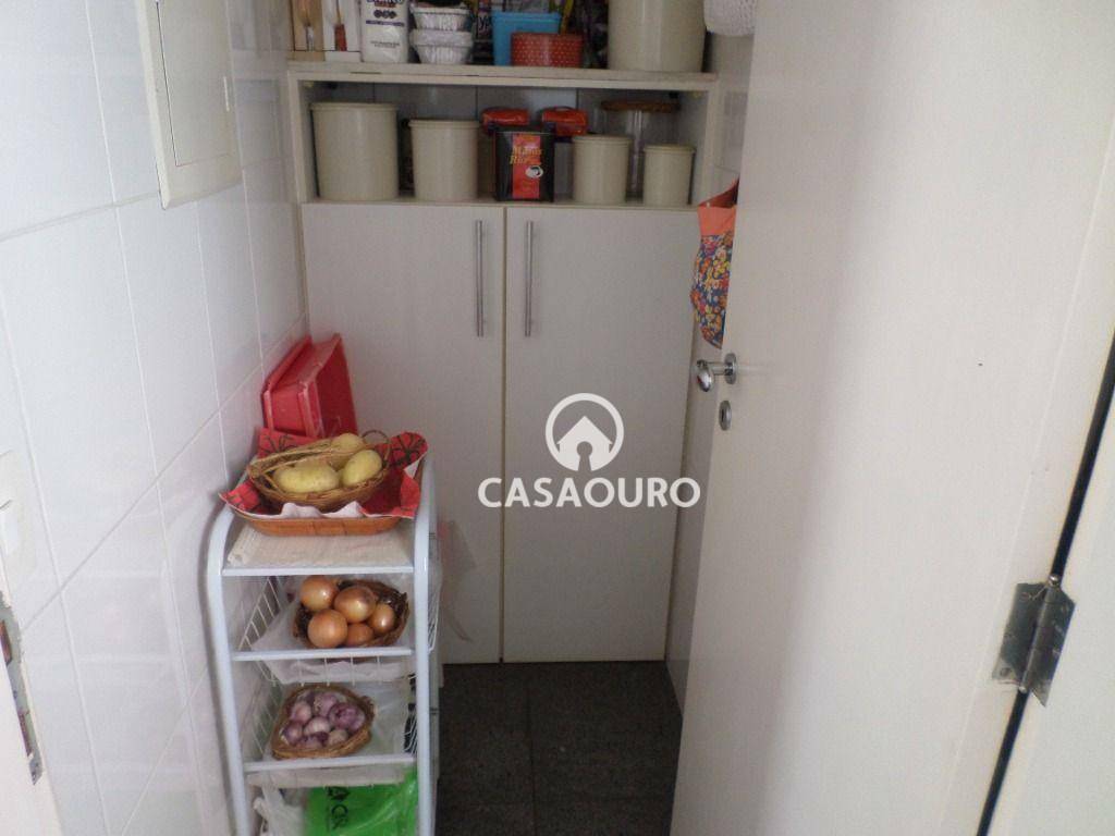 Apartamento à venda com 3 quartos, 95m² - Foto 19