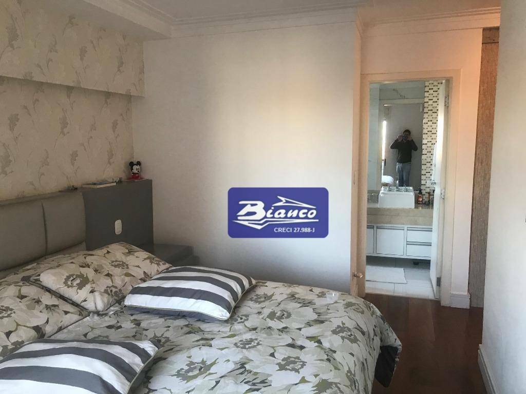 Apartamento à venda com 3 quartos, 200m² - Foto 19