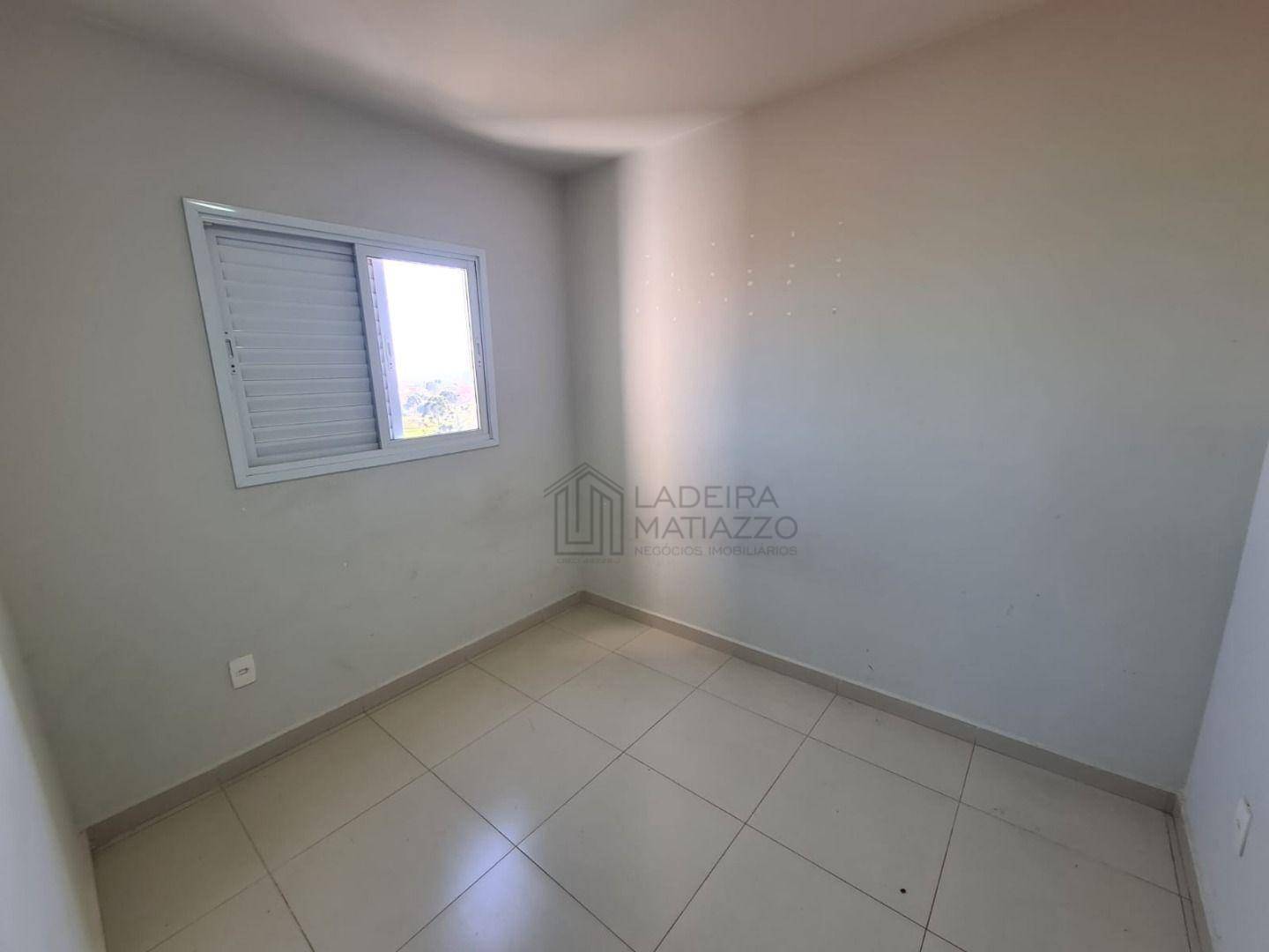 Apartamento para alugar com 2 quartos, 50m² - Foto 6