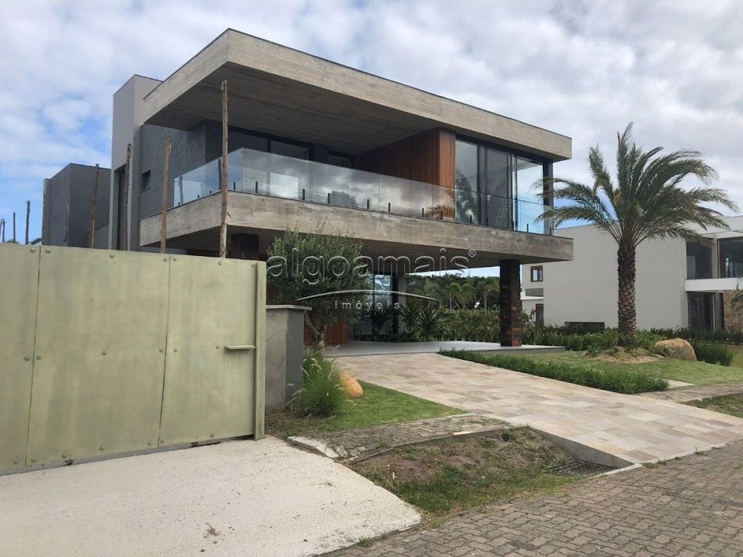 Casa de Condomínio à venda com 5 quartos, 403m² - Foto 2