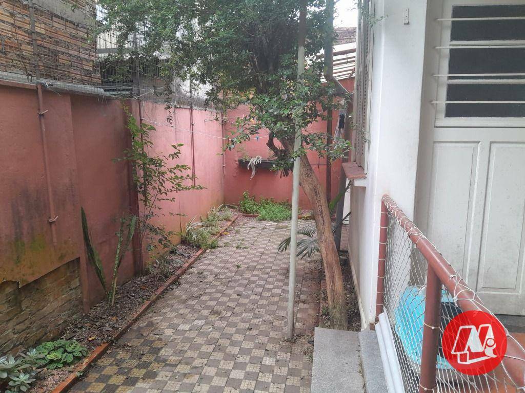 Casa para alugar com 2 quartos, 220m² - Foto 27