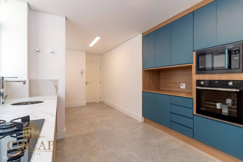 Apartamento à venda com 3 quartos, 220m² - Foto 12