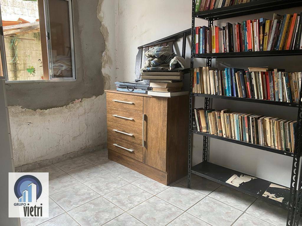 Casa à venda com 3 quartos, 180m² - Foto 14