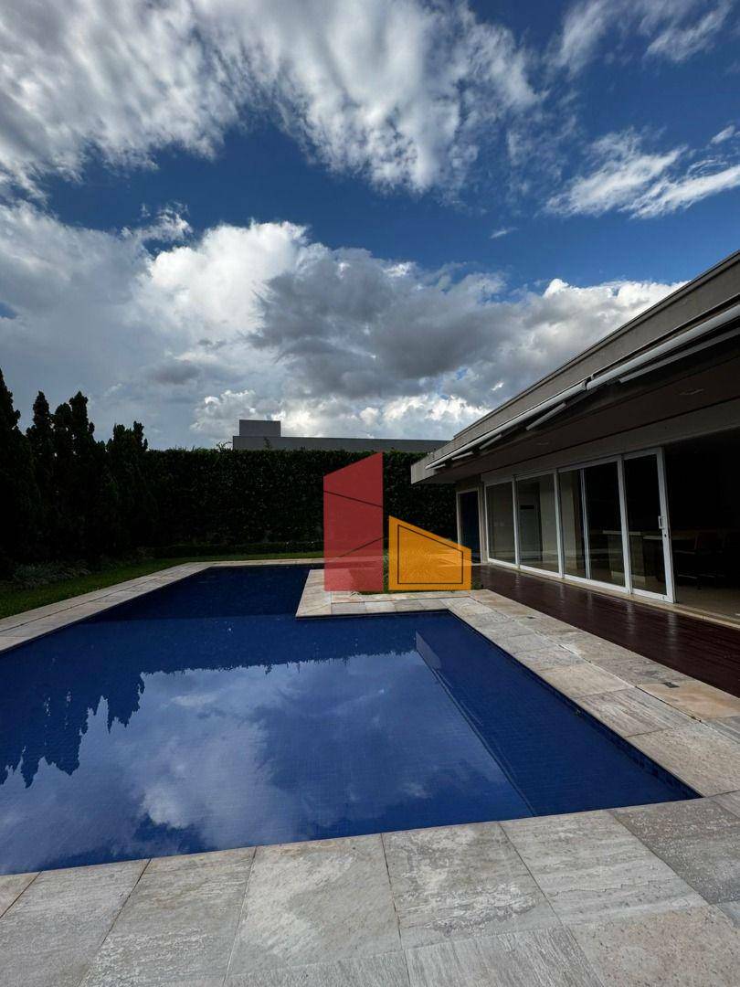 Casa de Condomínio à venda com 4 quartos, 668m² - Foto 1