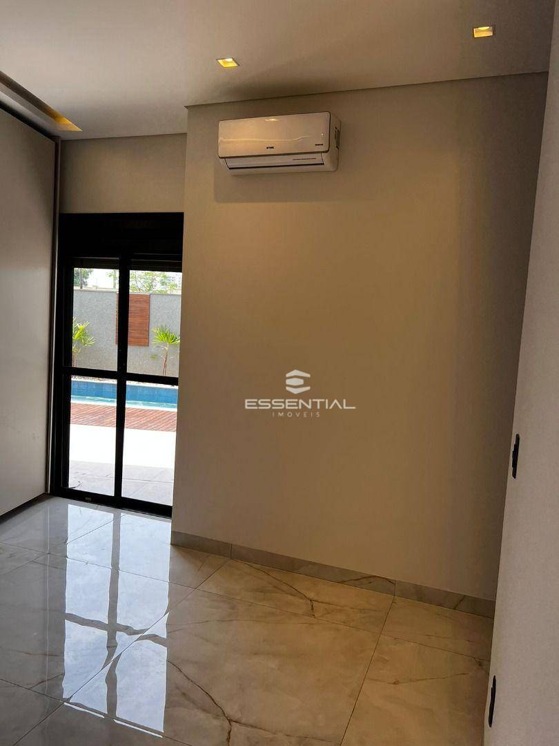 Casa de Condomínio à venda com 4 quartos, 277m² - Foto 2