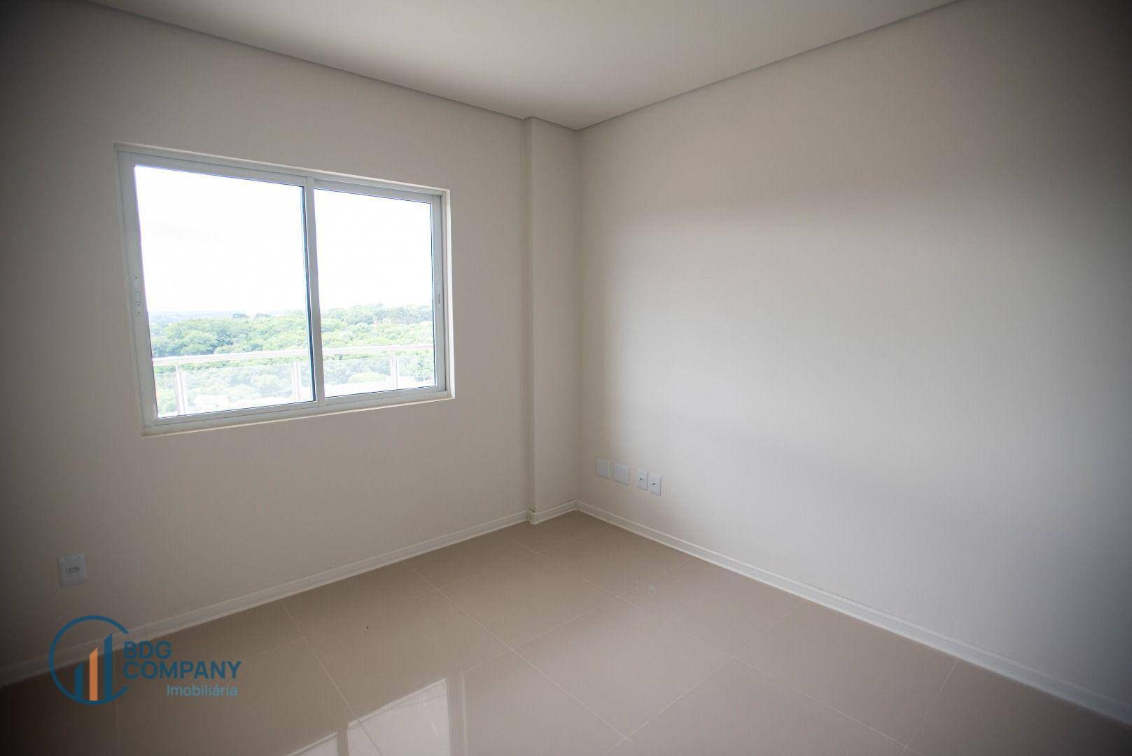 Apartamento à venda com 3 quartos, 87m² - Foto 12