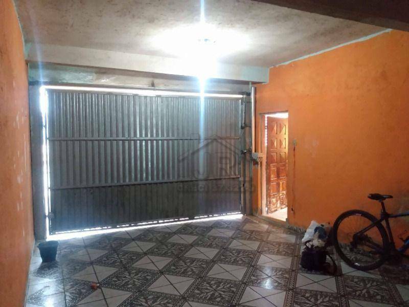 Sobrado à venda com 3 quartos, 200m² - Foto 12