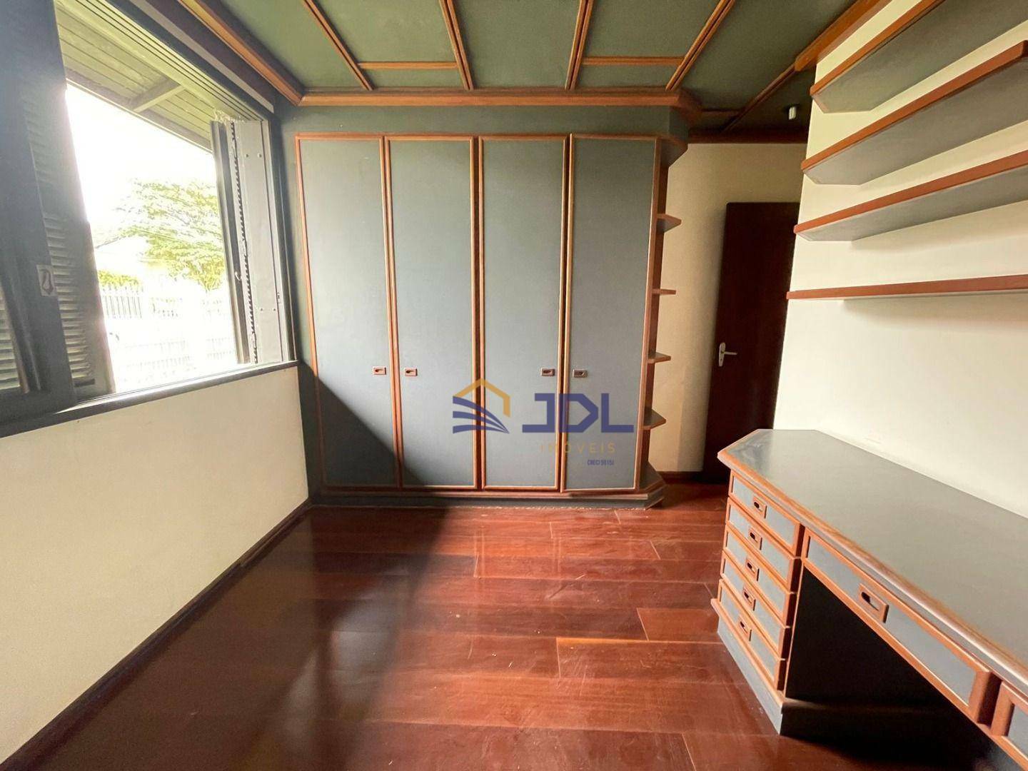 Casa à venda com 4 quartos, 292m² - Foto 12