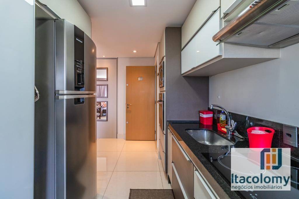 Apartamento à venda com 2 quartos, 72m² - Foto 30