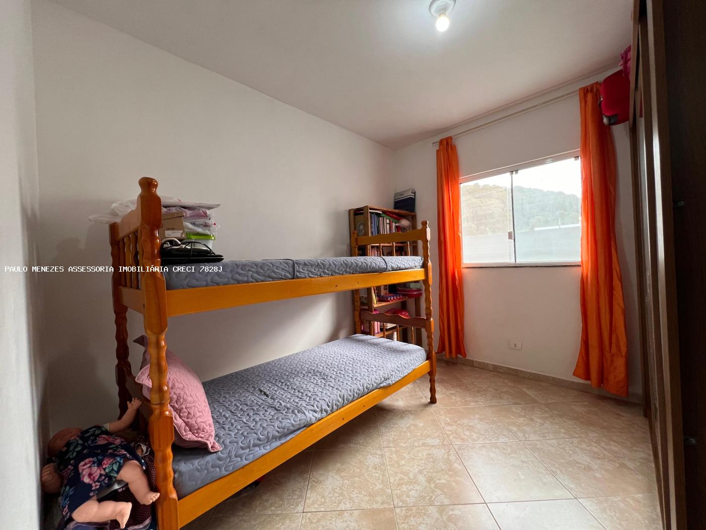 Casa à venda com 4 quartos, 95m² - Foto 12