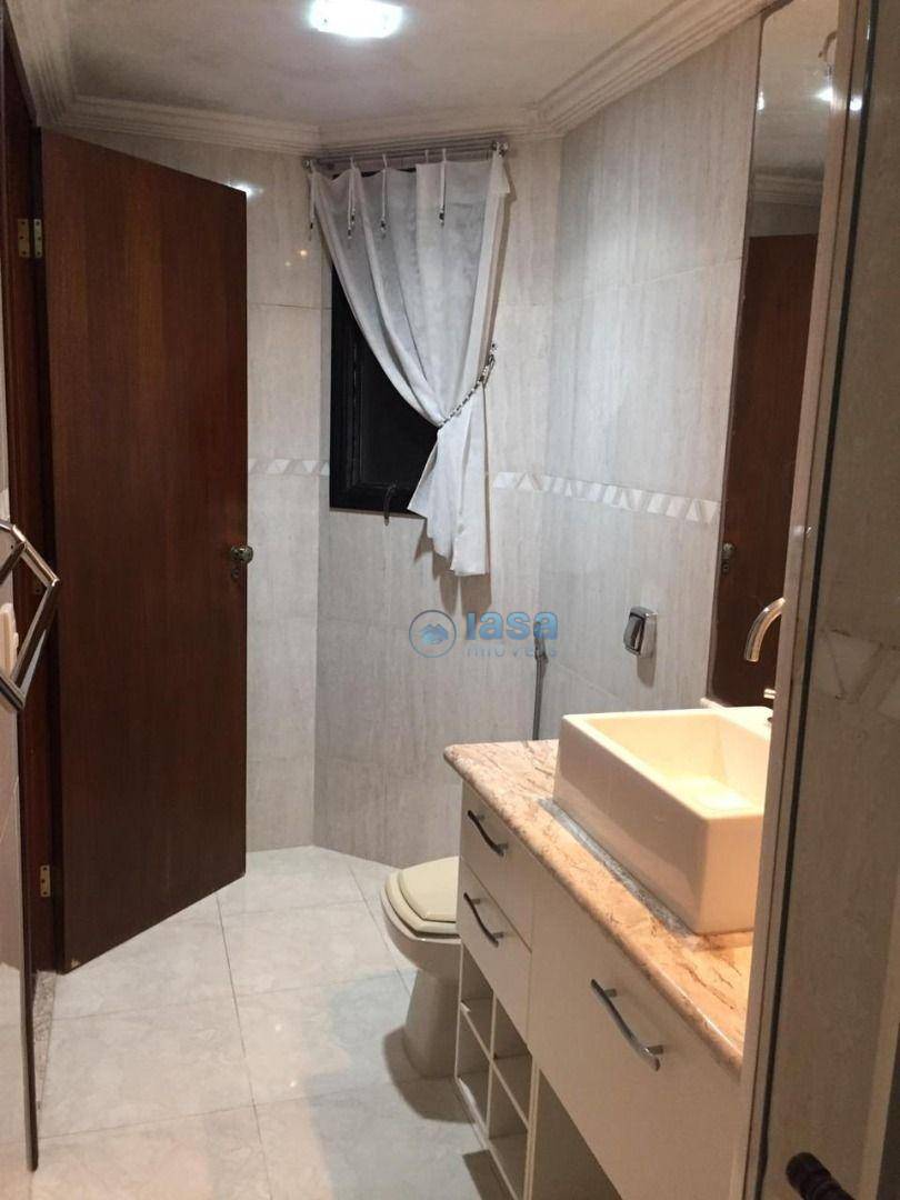 Apartamento à venda com 3 quartos, 118m² - Foto 9