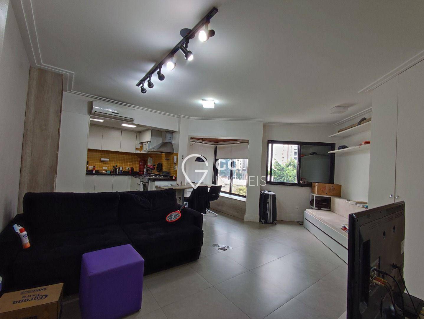 Apartamento à venda e aluguel com 1 quarto, 60m² - Foto 2