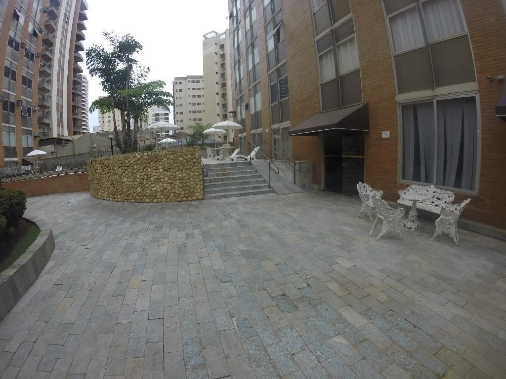 Apartamento à venda e aluguel com 2 quartos, 70m² - Foto 6