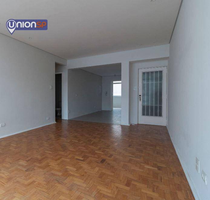 Apartamento à venda com 3 quartos, 135m² - Foto 3