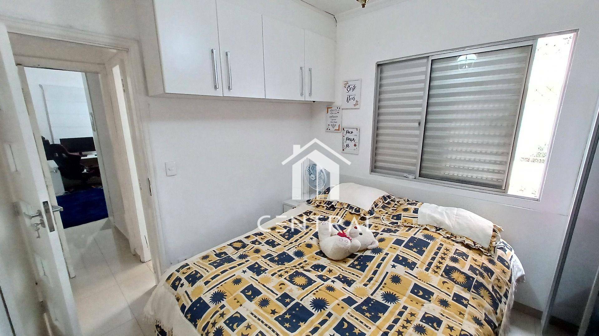 Apartamento à venda com 3 quartos, 94m² - Foto 12