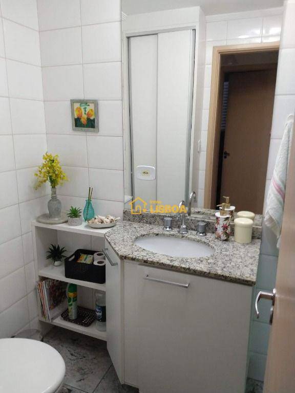 Apartamento para alugar com 3 quartos, 82m² - Foto 4