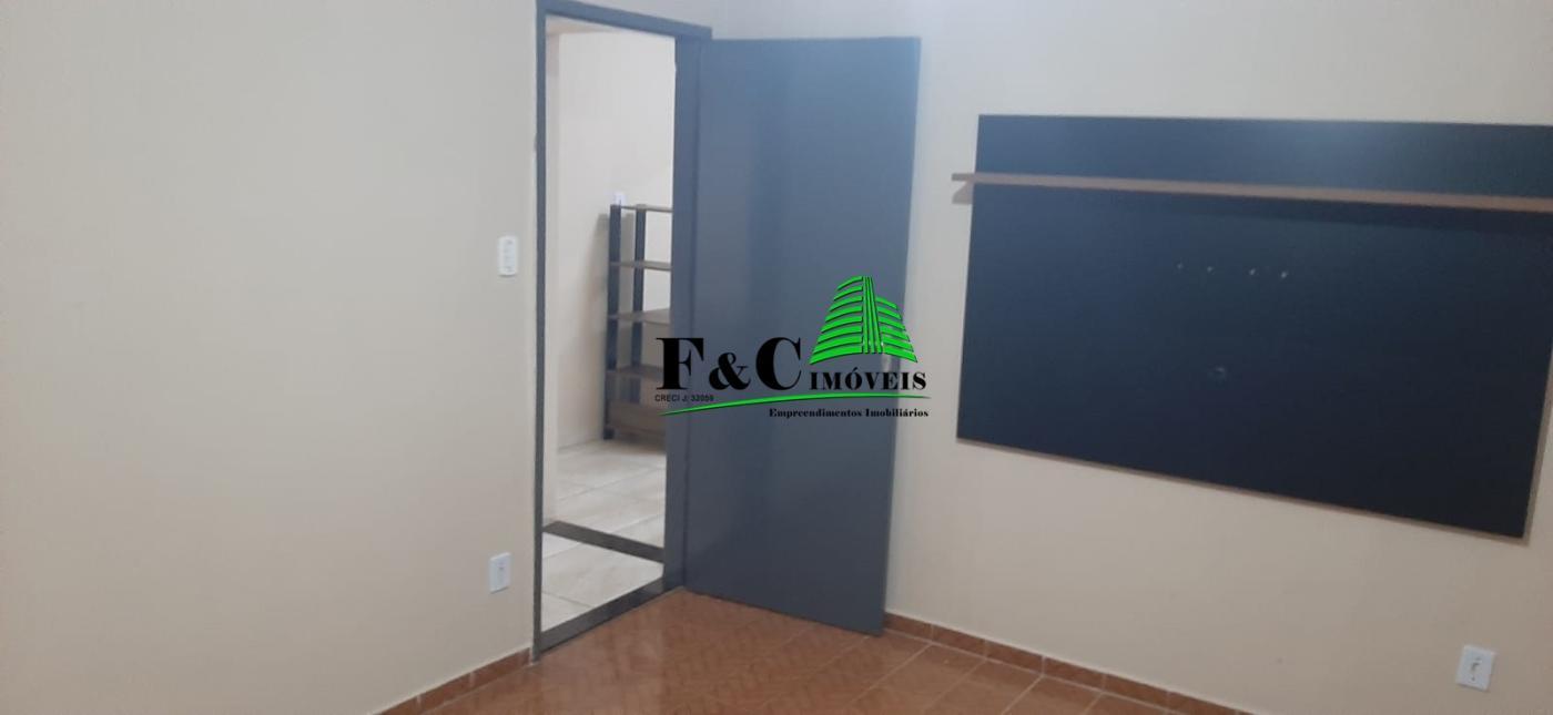 Casa à venda com 3 quartos, 200m² - Foto 13