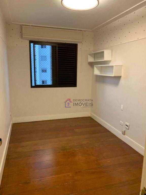 Apartamento à venda e aluguel com 3 quartos, 139m² - Foto 19