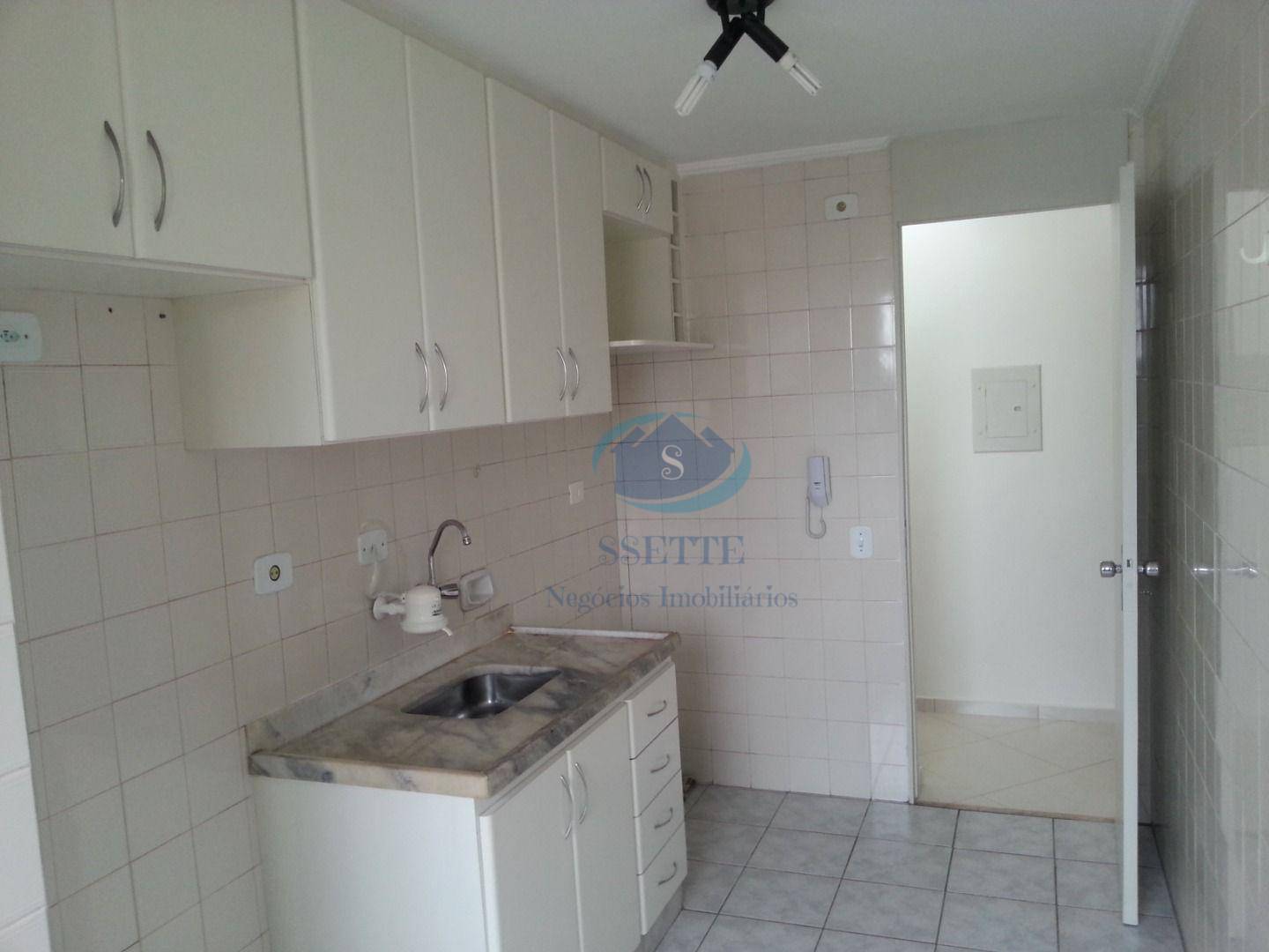 Apartamento para alugar com 2 quartos, 60m² - Foto 11