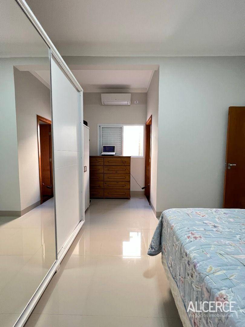 Casa à venda com 2 quartos, 120m² - Foto 28