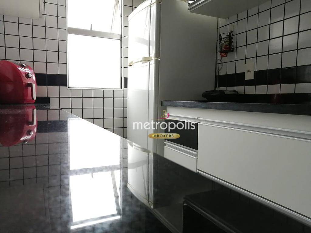 Apartamento à venda com 2 quartos, 63m² - Foto 17